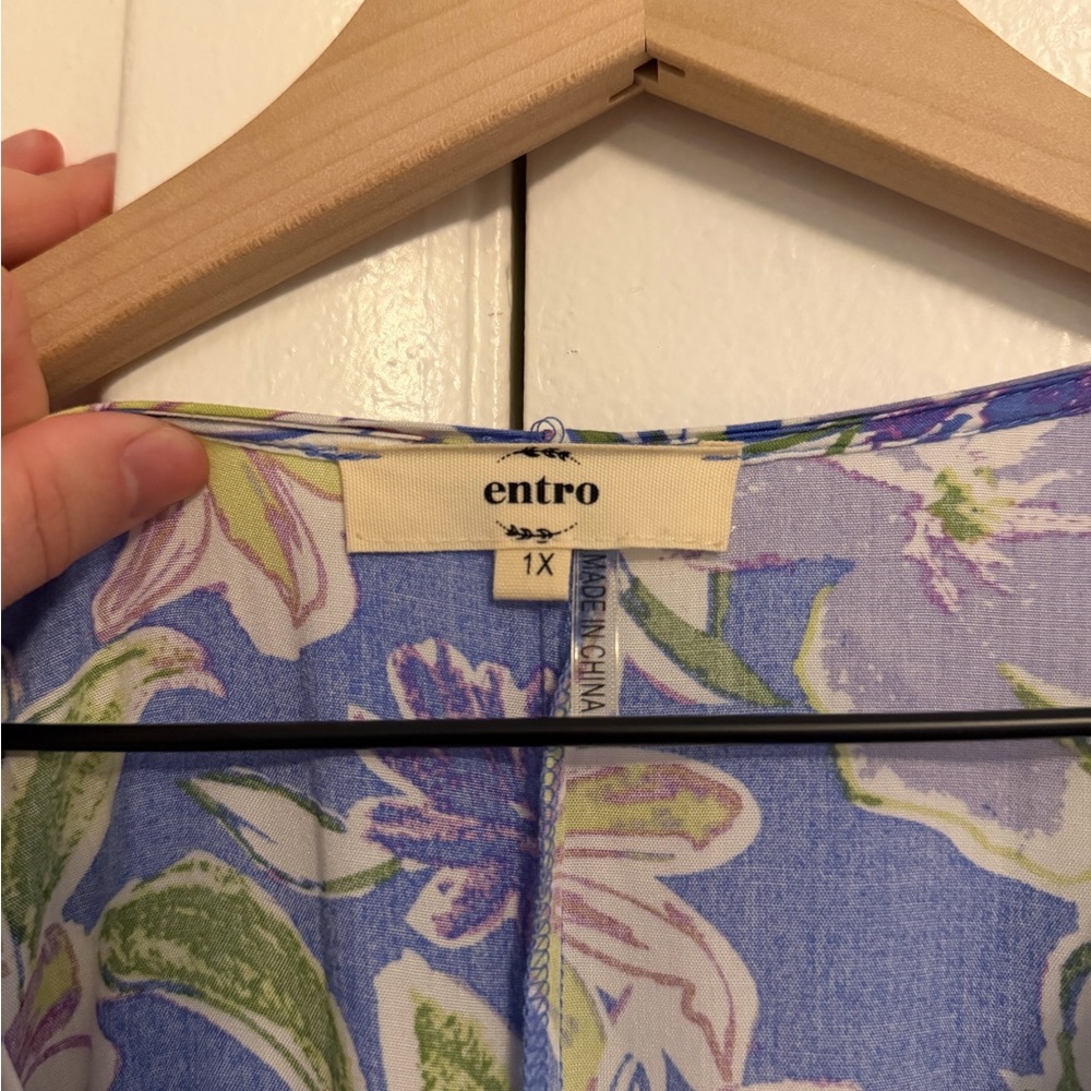 entro Floral Maxi Dress in Blue, Green, Lavender - Picture 4 of 5
